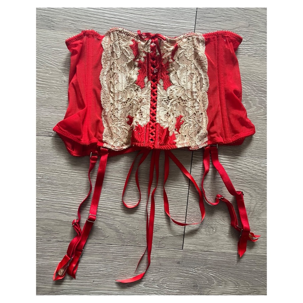 Victorias Secret Red and Cream Lace Garter Belt Size Xs/Small